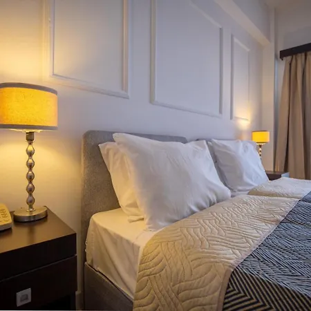 호텔 Kyrenia British Harbour 4*