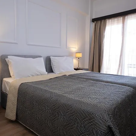 Kyrenia British Harbour 4* קיירניה