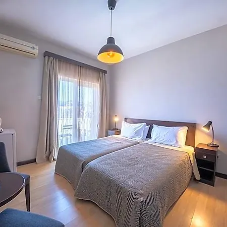 Kyrenia British Harbour Hotel 4*