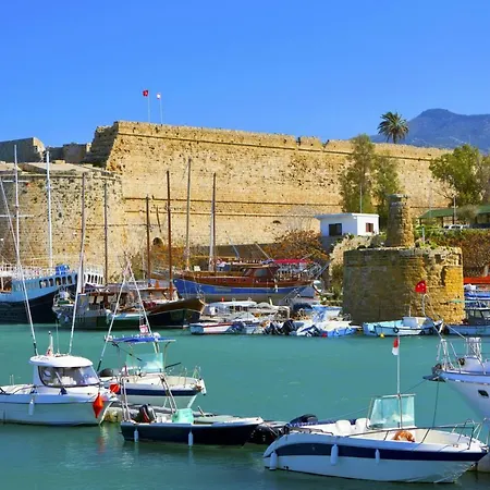 Kyrenia British Harbour קיירניה