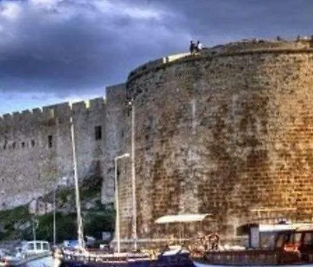 Отель Kyrenia British Harbour