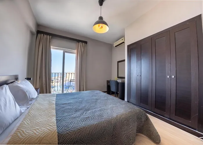 Hotel Kyrenia British Harbour