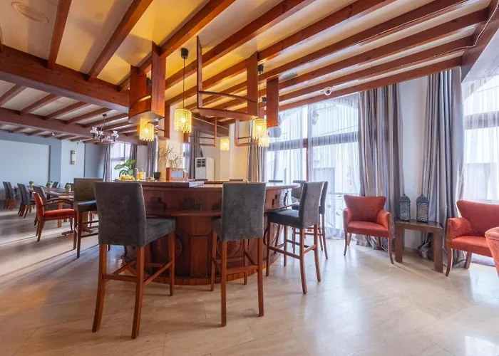 Hotel Kyrenia British Harbour 4*