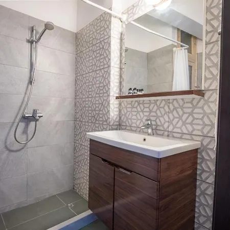 Hotel Kyrenia British Harbour