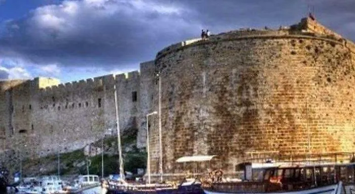 ホテル Kyrenia British Harbour